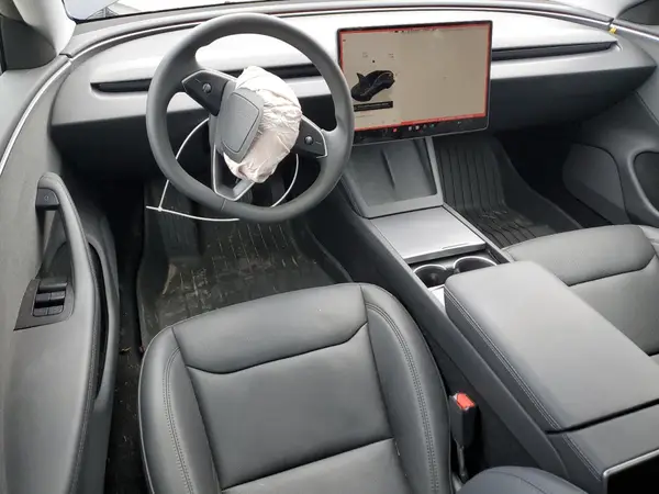 5YJ3E1EA2SF923767 2025 TESLA MODEL 3 - Image 8