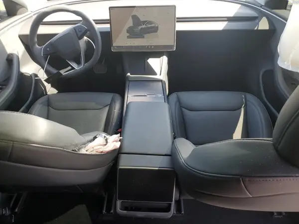 5YJ3E1EA2SF924854 2025 TESLA MODEL 3 - Image 8