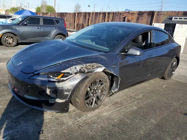 5YJ3E1EA2SF928161 2025 TESLA MODEL 3 - Image 1
