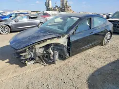 5YJ3E1EA2SF930413 2025 TESLA MODEL 3