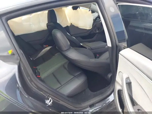 5YJ3E1EA2SF942190 2025 TESLA MODEL 3 - Image 8