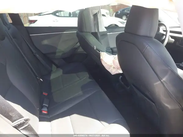 5YJ3E1EA2SF951343 2025 TESLA MODEL 3 - Image 8