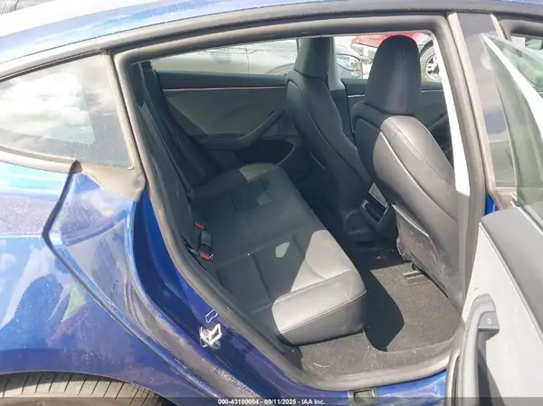 5YJ3E1EA2SF953982 2025 TESLA MODEL 3 - Image 8
