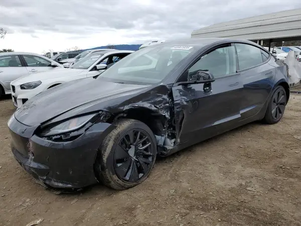 5YJ3E1EA2SF962214 2025 TESLA MODEL 3 - Image 1