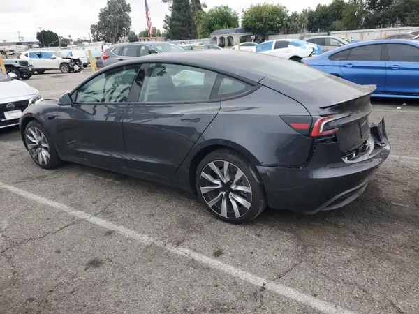 5YJ3E1EA2SF963928 2025 TESLA MODEL 3 - Image 2