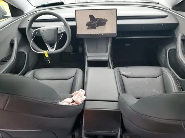 5YJ3E1EA2SF963928 2025 TESLA MODEL 3 - Image 8