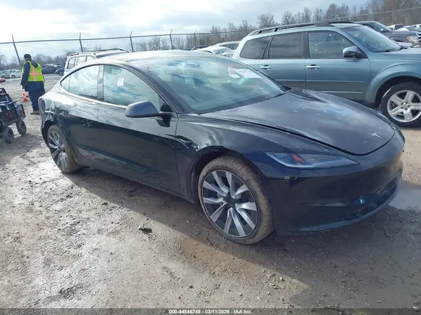 5YJ3E1EA2SF970684 2025 TESLA MODEL 3 - Image 1