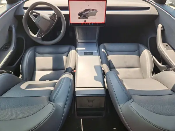 5YJ3E1EA2SF971186 2025 TESLA MODEL 3 - Image 8
