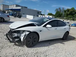 5YJ3E1EA2SF975464 2025 TESLA MODEL 3