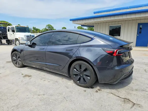 5YJ3E1EA2SF980325 2025 TESLA MODEL 3 - Image 2