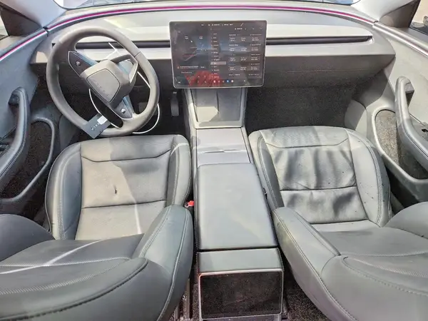 5YJ3E1EA2SF980325 2025 TESLA MODEL 3 - Image 8