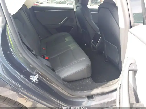 5YJ3E1EA2SF981717 2025 TESLA MODEL 3 - Image 8