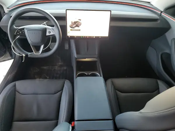 5YJ3E1EA2SF985928 2025 TESLA MODEL 3 - Image 8