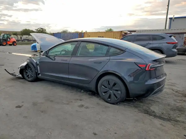 5YJ3E1EA2SF986335 2025 TESLA MODEL 3 - Image 2