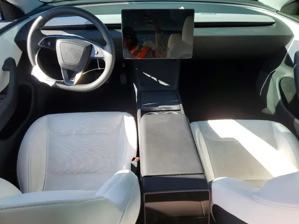 5YJ3E1EA2SF987176 2025 TESLA MODEL 3 - Image 8