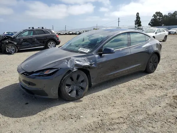 5YJ3E1EA2SF988697 2025 TESLA MODEL 3 - Image 1