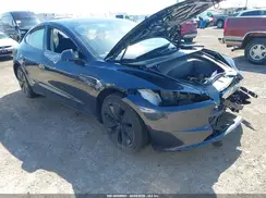 5YJ3E1EA2SF989848 2025 TESLA MODEL 3