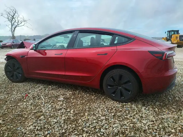 5YJ3E1EA2SF991289 2025 TESLA MODEL 3 - Image 2