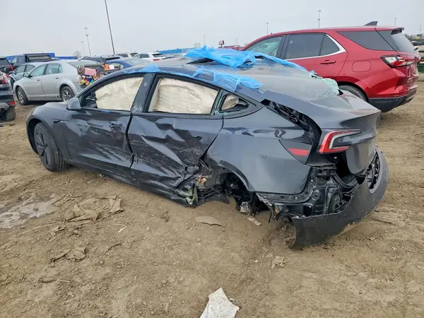 5YJ3E1EA2SF994922 2025 TESLA MODEL 3 - Image 2