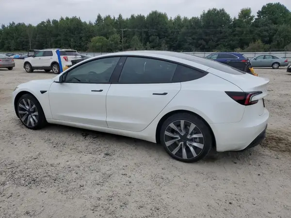 5YJ3E1EA2SF997240 2025 TESLA MODEL 3 - Image 2
