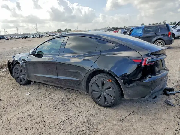 5YJ3E1EA2TF121849 2026 TESLA MODEL 3 - Image 2