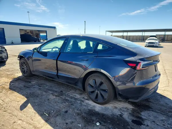 5YJ3E1EA2TF127666 2026 TESLA MODEL 3 - Image 2