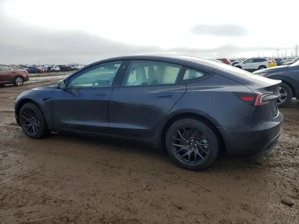 5YJ3E1EA2TF136500 2026 TESLA MODEL 3 - Image 2