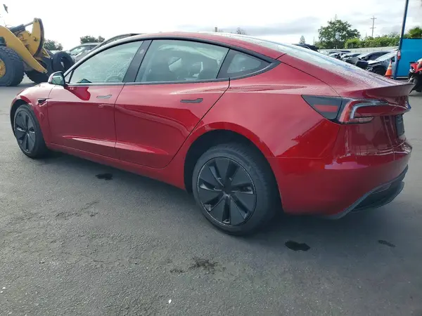 5YJ3E1EA2TF156827 2026 TESLA MODEL 3 - Image 2