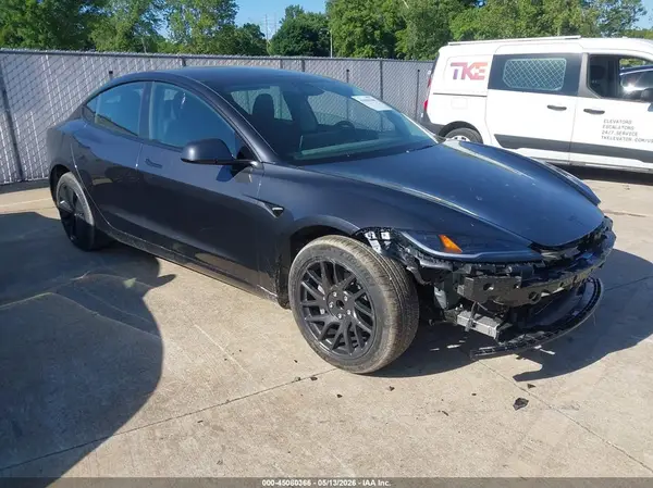 5YJ3E1EA2TF164815 2026 TESLA MODEL 3 - Image 1