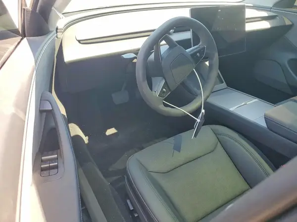 5YJ3E1EA2TF196289 2026 TESLA MODEL 3 - Image 8