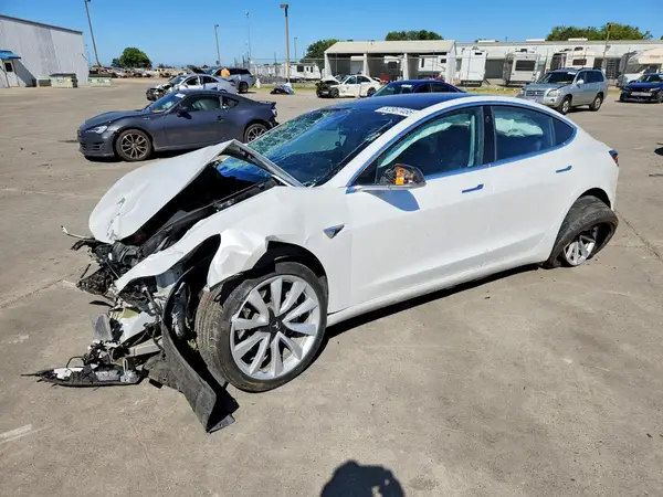 5YJ3E1EA3HF002134 2017 TESLA MODEL 3 - Image 1
