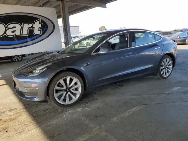 5YJ3E1EA3JF003418 2018 TESLA MODEL 3 - Image 1