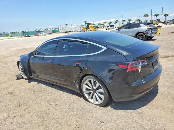 5YJ3E1EA3JF005850 2018 TESLA MODEL 3 - Image 2