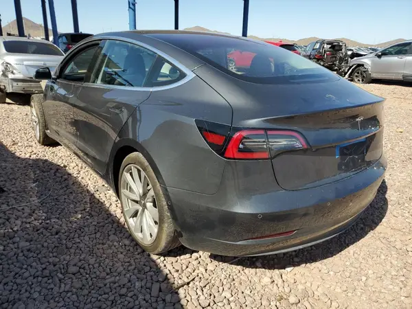 5YJ3E1EA3JF005931 2018 TESLA MODEL 3 - Image 2