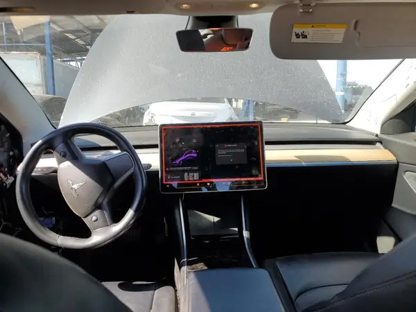 5YJ3E1EA3JF005931 2018 TESLA MODEL 3 - Image 8
