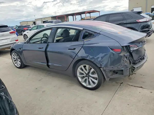 5YJ3E1EA3JF005959 2018 TESLA MODEL 3 - Image 2