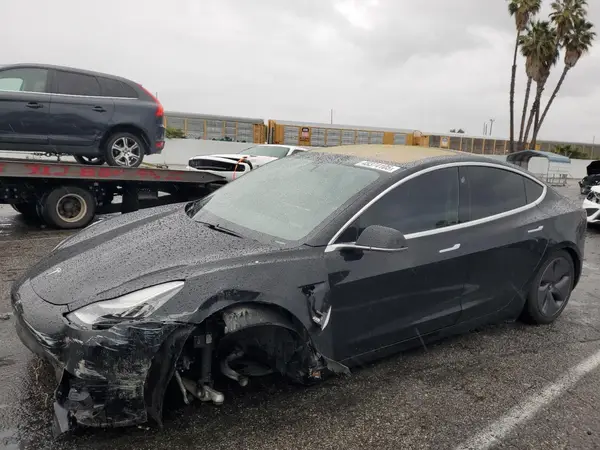 5YJ3E1EA3JF006741 2018 TESLA MODEL 3 - Image 1