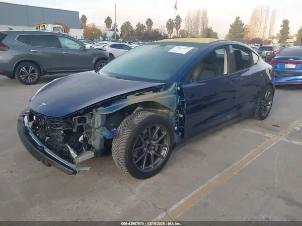 5YJ3E1EA3JF007355 2018 TESLA MODEL 3 - Image 2