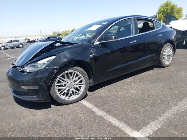 5YJ3E1EA3JF008473 2018 TESLA MODEL 3 - Image 2