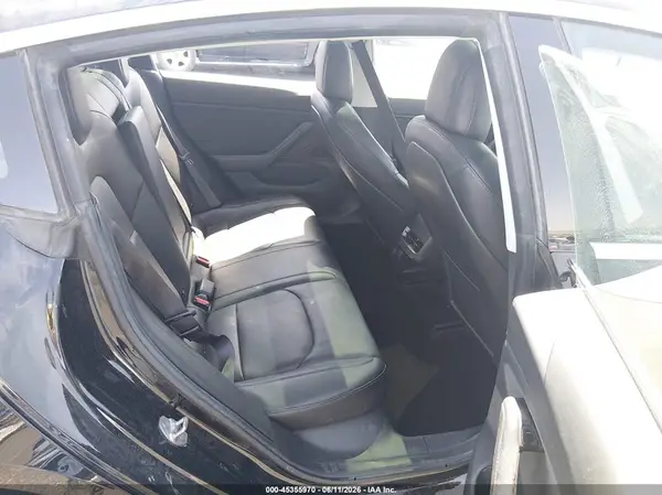 5YJ3E1EA3JF008473 2018 TESLA MODEL 3 - Image 8