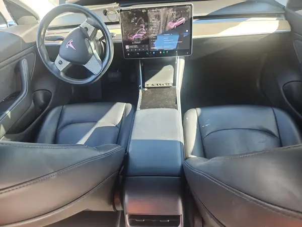 5YJ3E1EA3JF010692 2018 TESLA MODEL 3 - Image 8