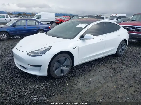 5YJ3E1EA3JF013253 2018 TESLA MODEL 3 - Image 2
