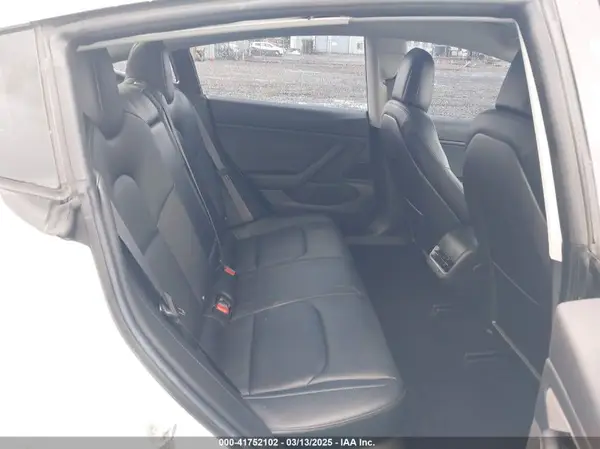 5YJ3E1EA3JF013253 2018 TESLA MODEL 3 - Image 8