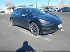 5YJ3E1EA3JF013897 2018 TESLA MODEL 3