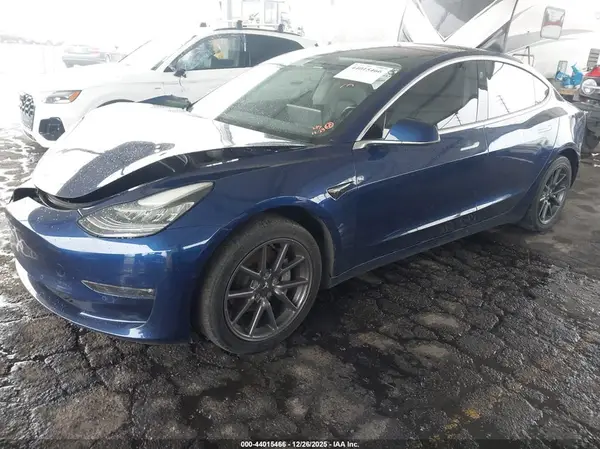 5YJ3E1EA3JF016914 2018 TESLA MODEL 3 - Image 2