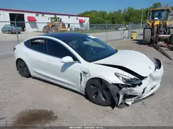 5YJ3E1EA3JF017335 2018 TESLA MODEL 3