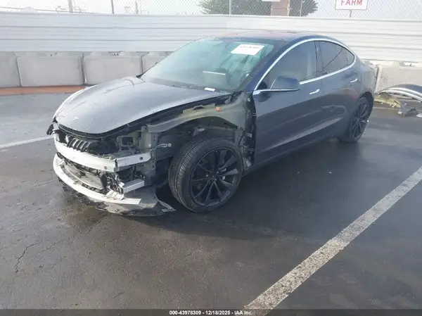 5YJ3E1EA3JF019909 2018 TESLA MODEL 3 - Image 2