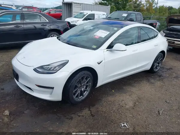 5YJ3E1EA3JF023264 2018 TESLA MODEL 3 - Image 2
