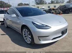 5YJ3E1EA3JF024317 2018 TESLA MODEL 3