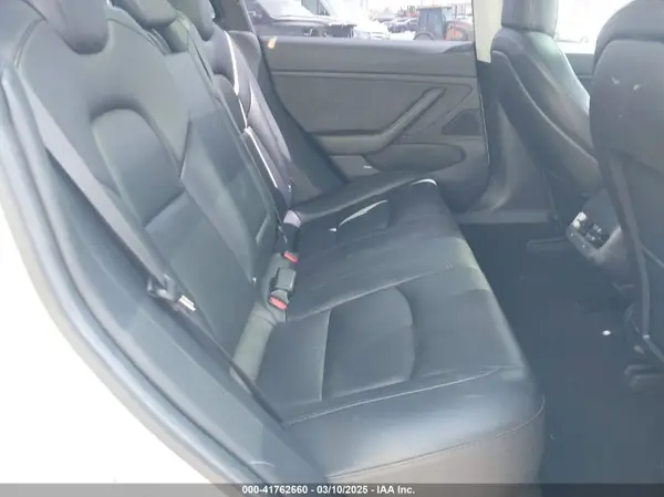 5YJ3E1EA3JF024317 2018 TESLA MODEL 3 - Image 8